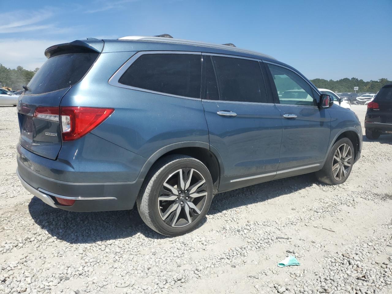 2019 Honda Pilot Touring VIN: 5FNYF5H65KB004721 Lot: 70230474