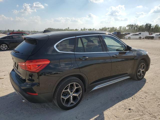  BMW X1 2018 Черный