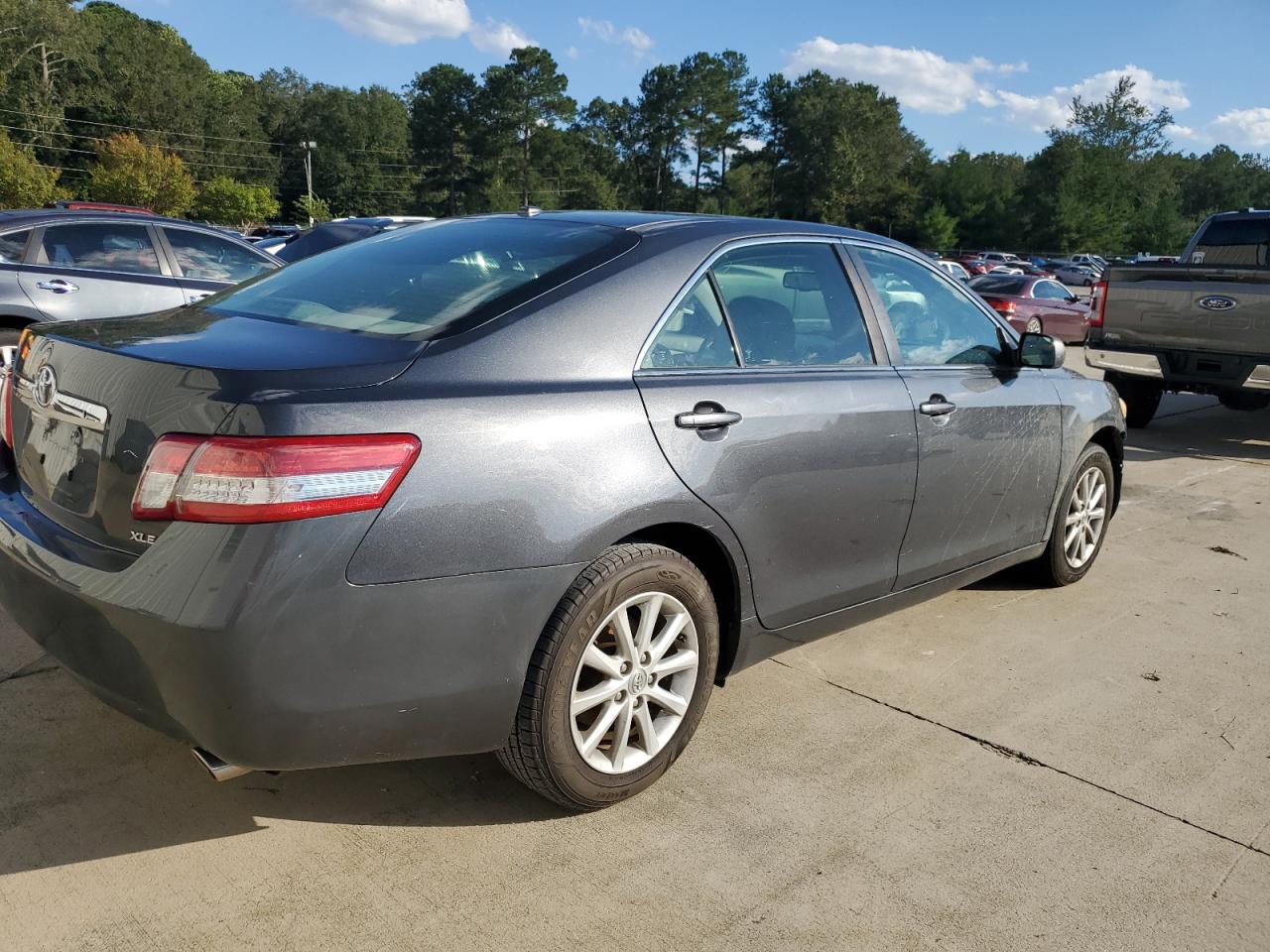 2010 Toyota Camry - Image 3