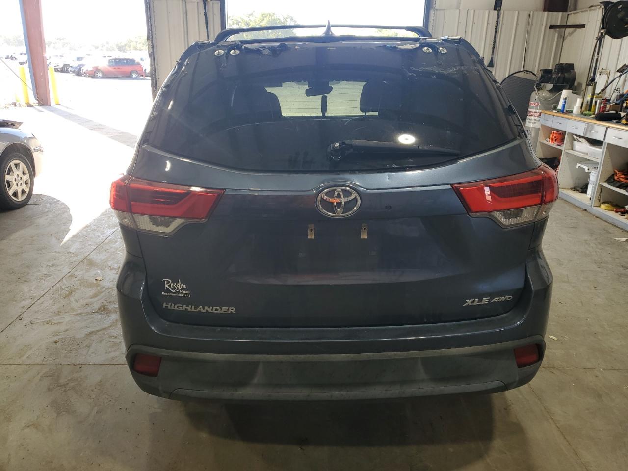 5TDJZRFH4HS448407 2017 Toyota Highlander Se