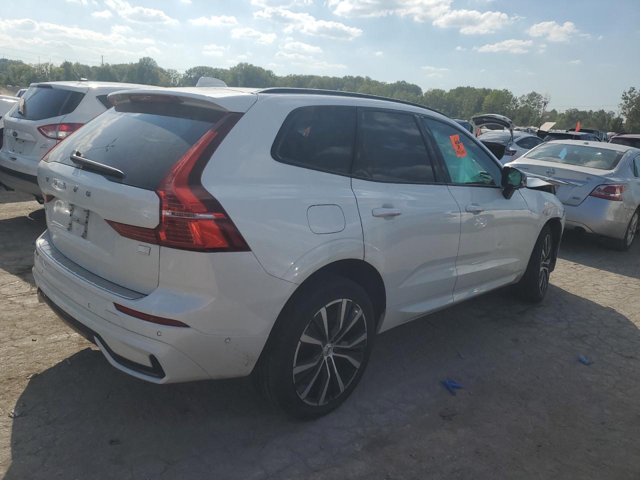 VIN YV4H60DW5P1374587 2023 VOLVO XC60 PLUS no.3