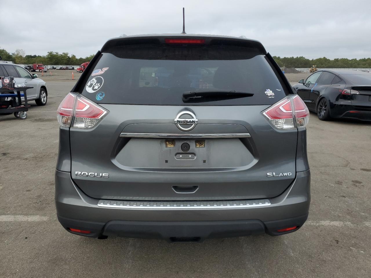 2015 Nissan Rogue S VIN: 5N1AT2MV7FC810547 Lot: 71360464