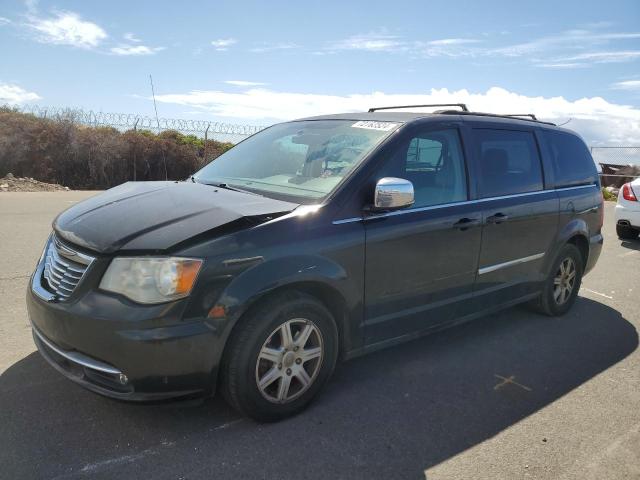 2012 Chrysler Town & Country Touring L