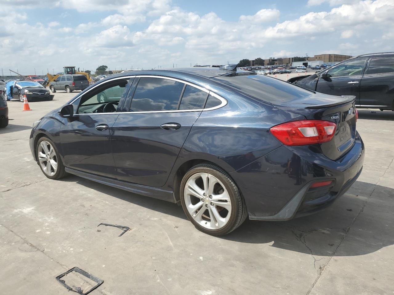 2016 Chevrolet Cruze - Image 2