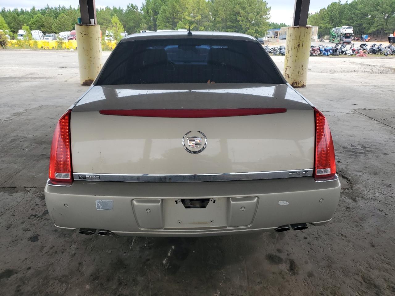 2008 Cadillac Dts VIN: 1G6KD57YX8U168676 Lot: 70656334