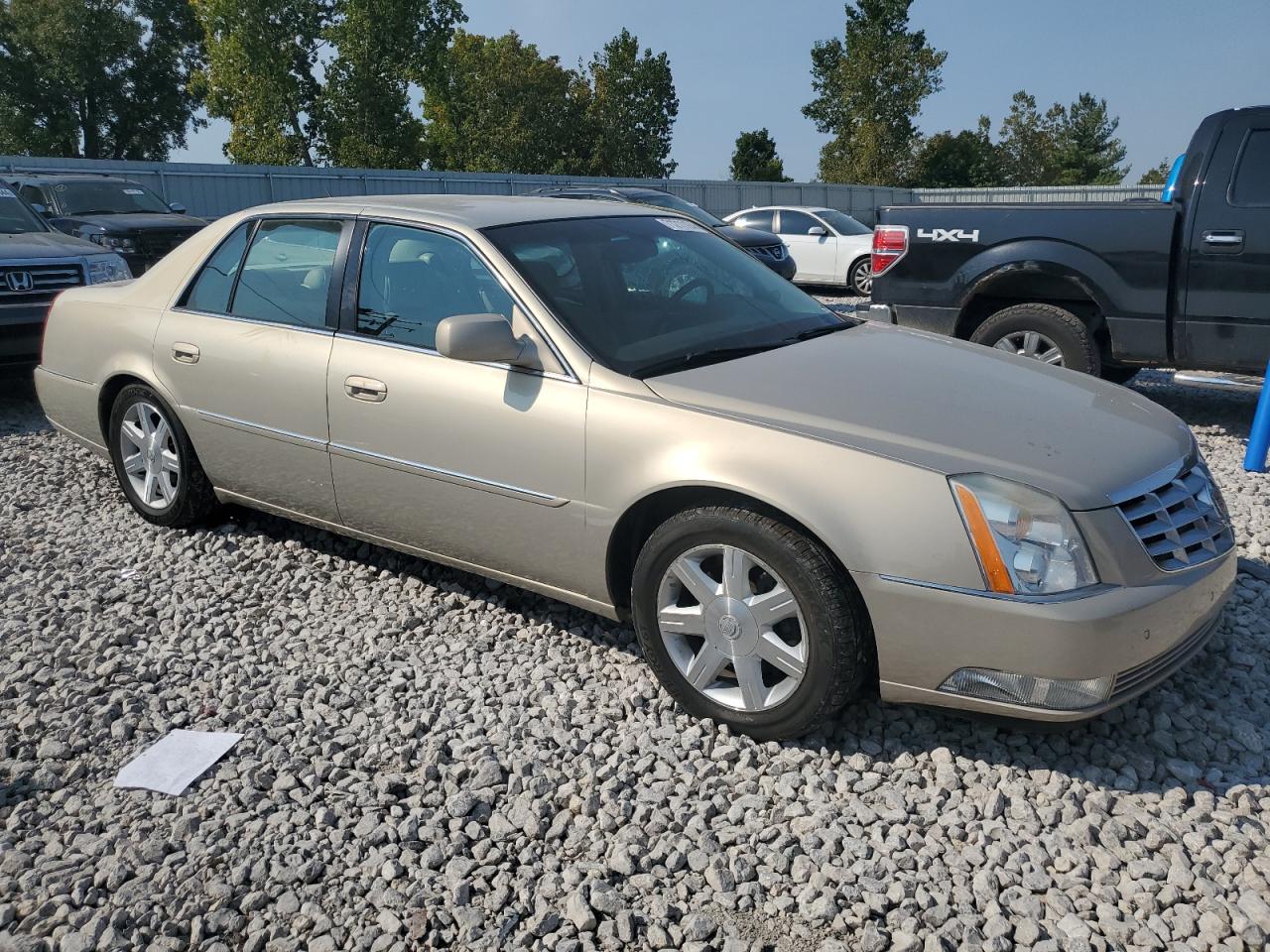 2007 Cadillac DTS - Image 4