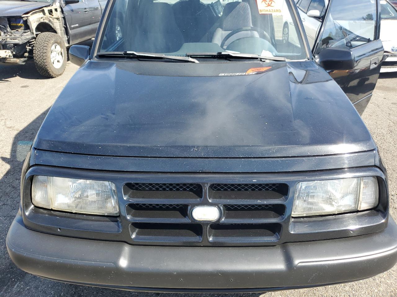 2CNBJ1868W6925819 1998 Chevrolet Tracker