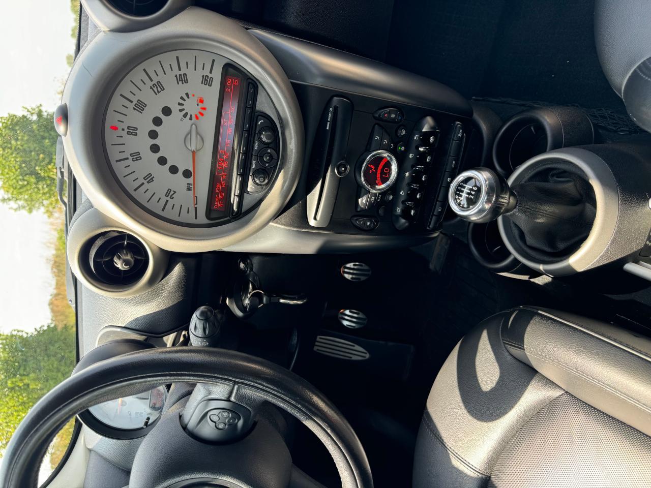 2011 Mini Cooper S Countryman VIN: WMWZC5C57BWM11394 Lot: 73085924