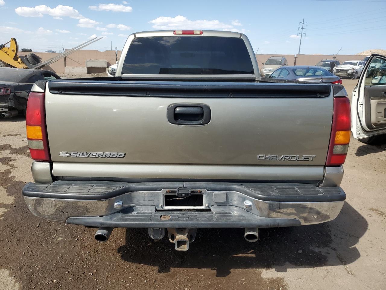 2001 Chevrolet Silverado K1500 VIN: 2GCEK19T811145506 Lot: 70830254