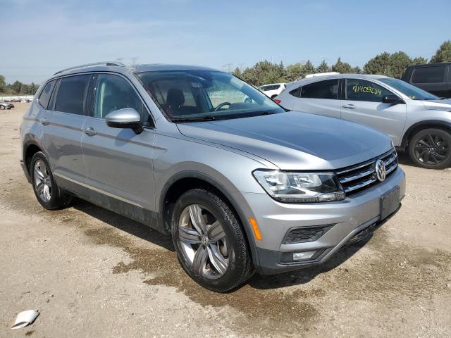  VOLKSWAGEN TIGUAN 2021 Серебристый