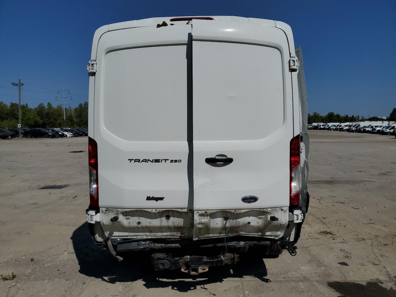 1FTYR2CM5GKA17202 2016 Ford Transit T-250