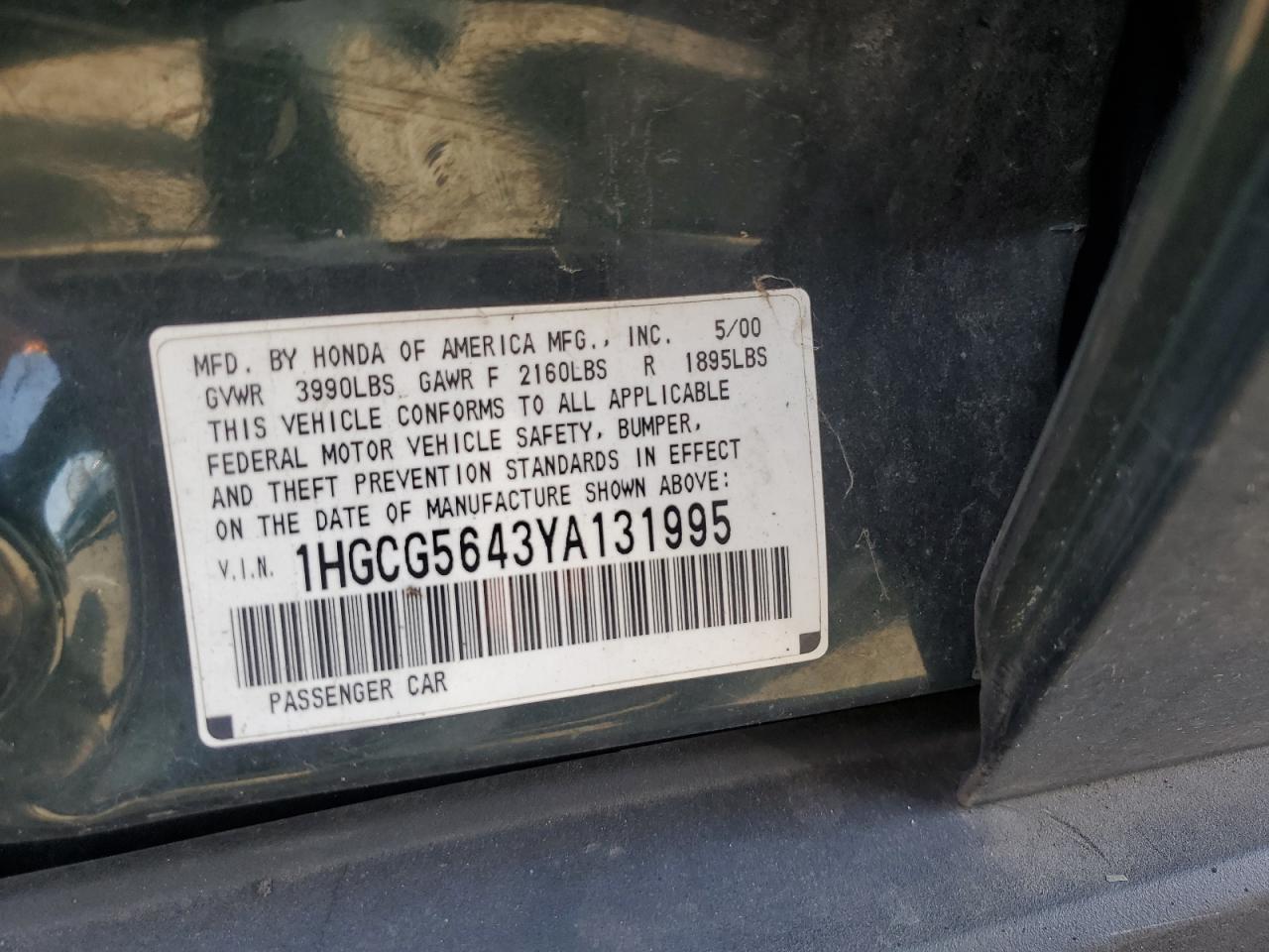 1HGCG5643YA131995 2000 Honda Accord Lx