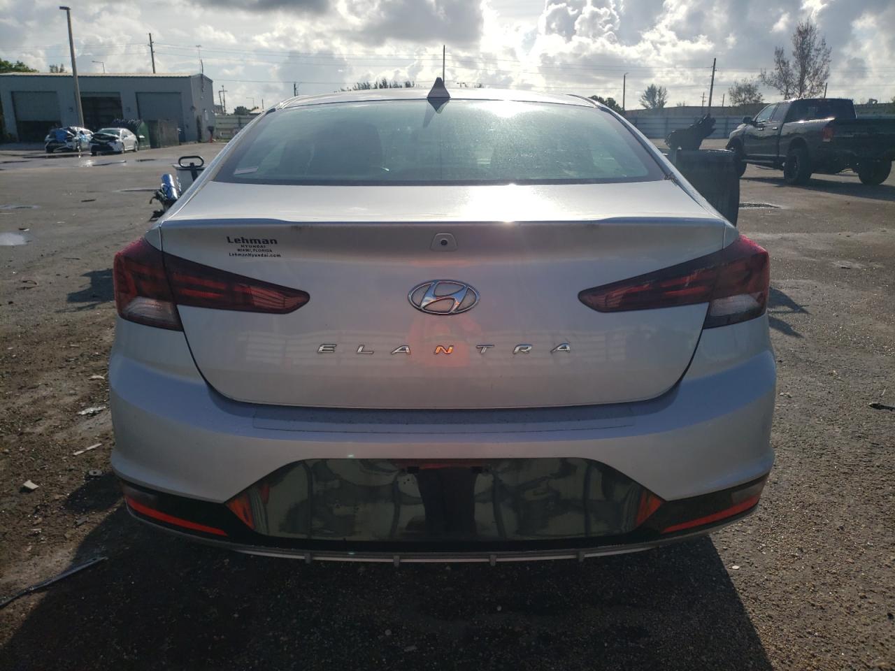 2019 Hyundai Elantra Sel VIN: KMHD84LF8KU841525 Lot: 70166644