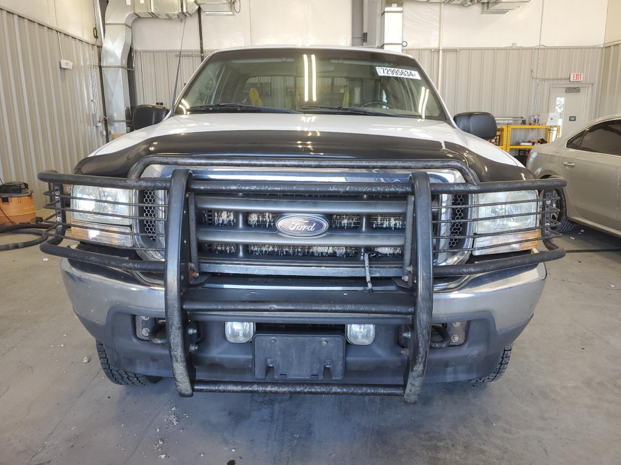 2002 Ford F250 - Image 5