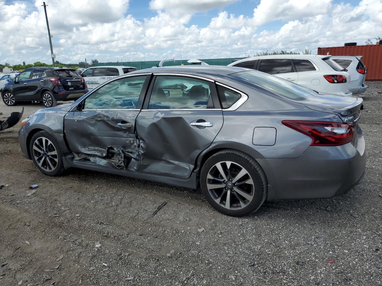 2017 Nissan Altima - Image 2