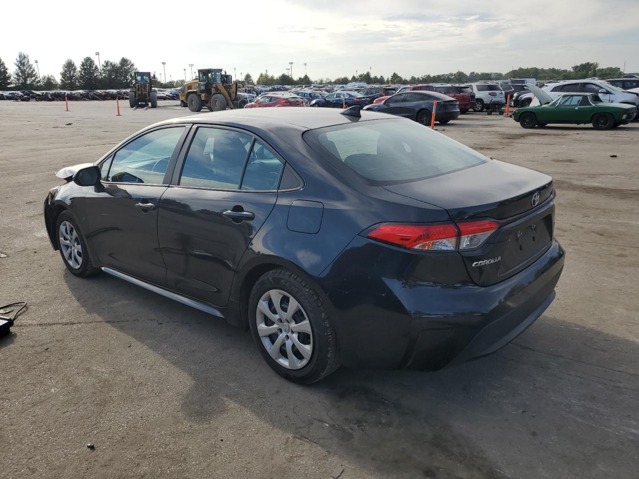 5YFEPMAE9MP252666 2021 Toyota Corolla Le