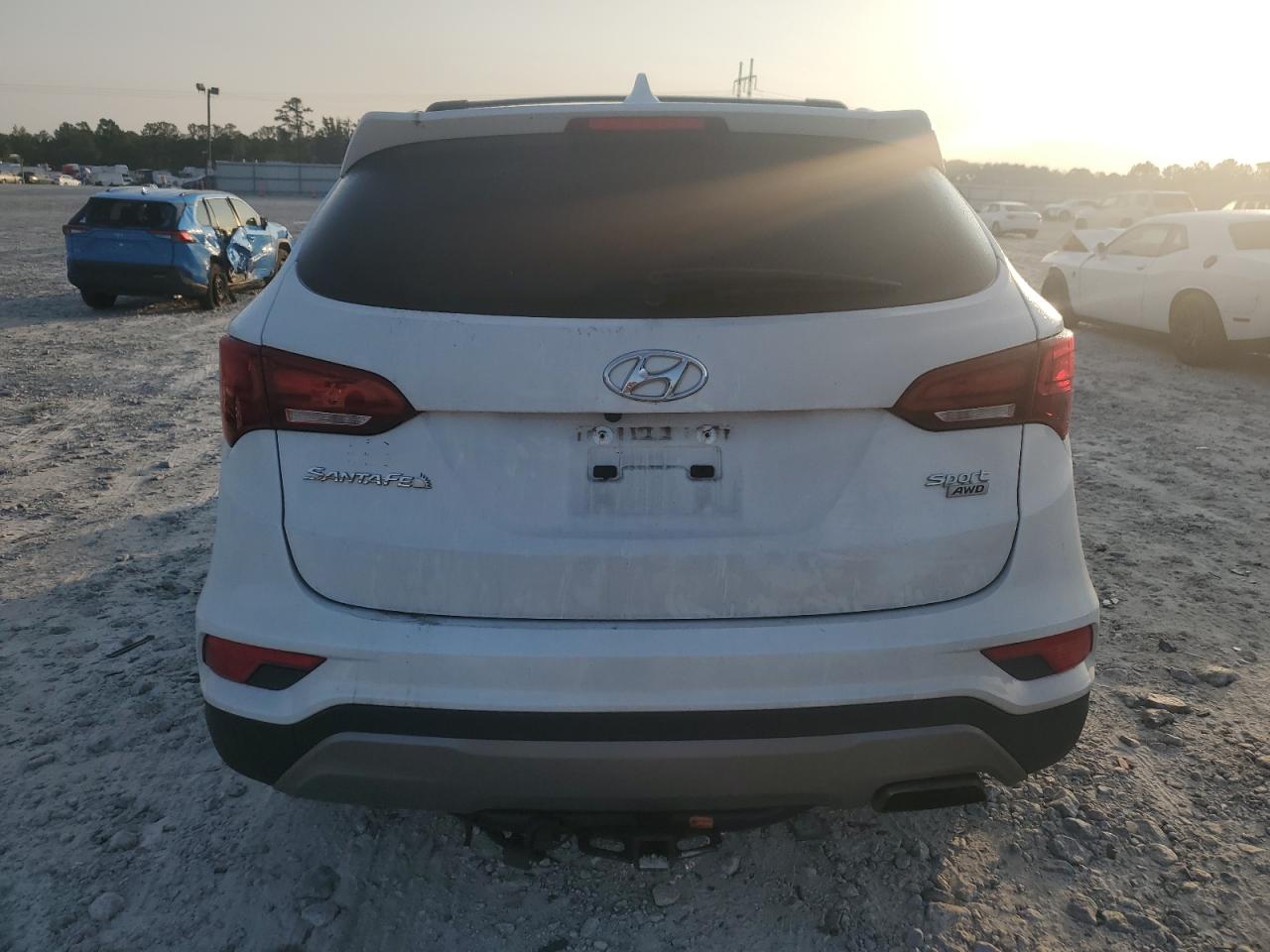 2018 Hyundai Santa Fe Sport VIN: 5NMZUDLB8JH105497 Lot: 70860504