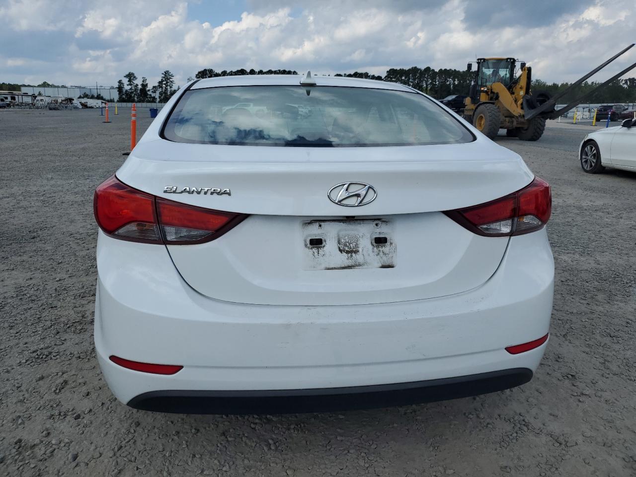 5NPDH4AE5GH656364 2016 Hyundai Elantra Se