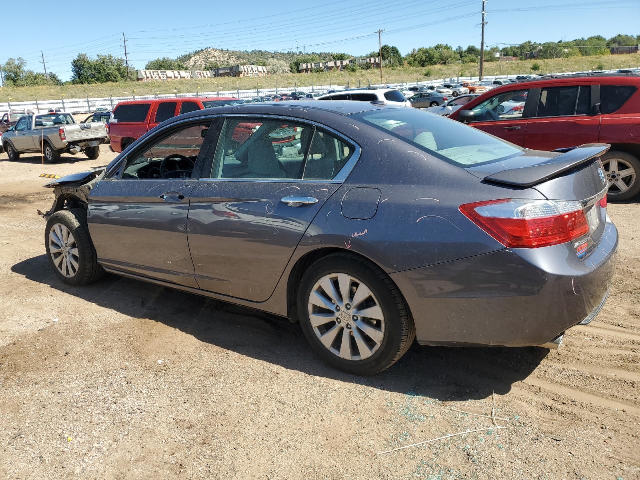 1HGCR3F84FA027336 2015 HONDA ACCORD - Image 2