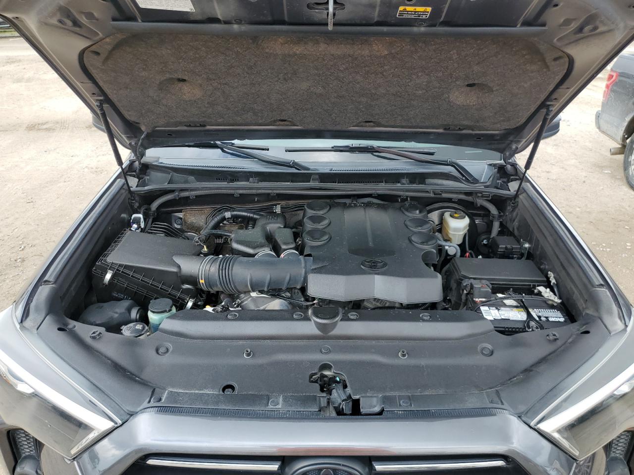 2021 Toyota 4Runner Sr5 VIN: JTEEU5JR5M5236488 Lot: 70639704