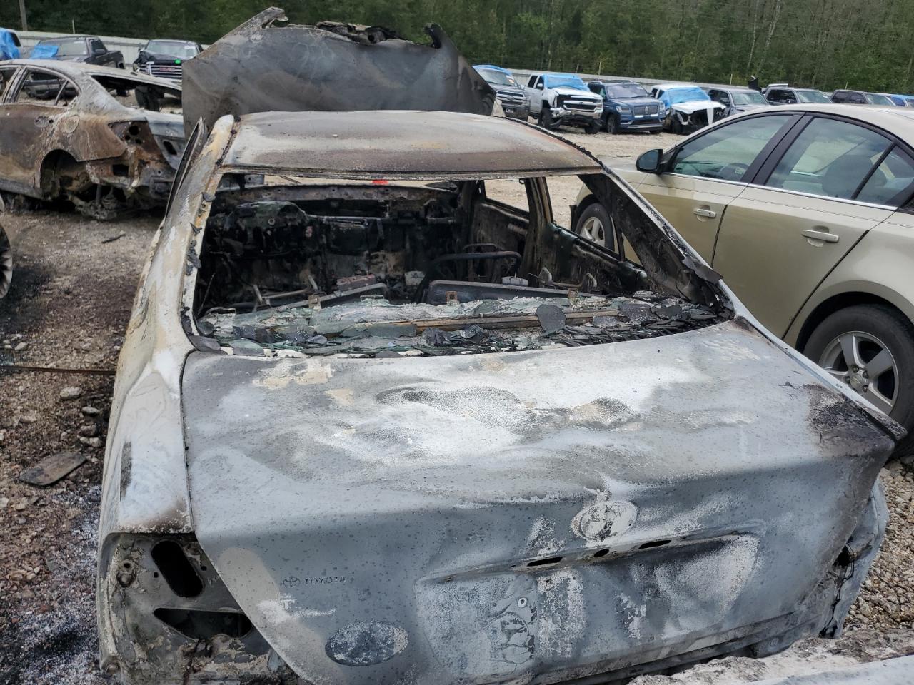 2004 Toyota Camry Le VIN: 4T1BE32K44U792254 Lot: 70378234