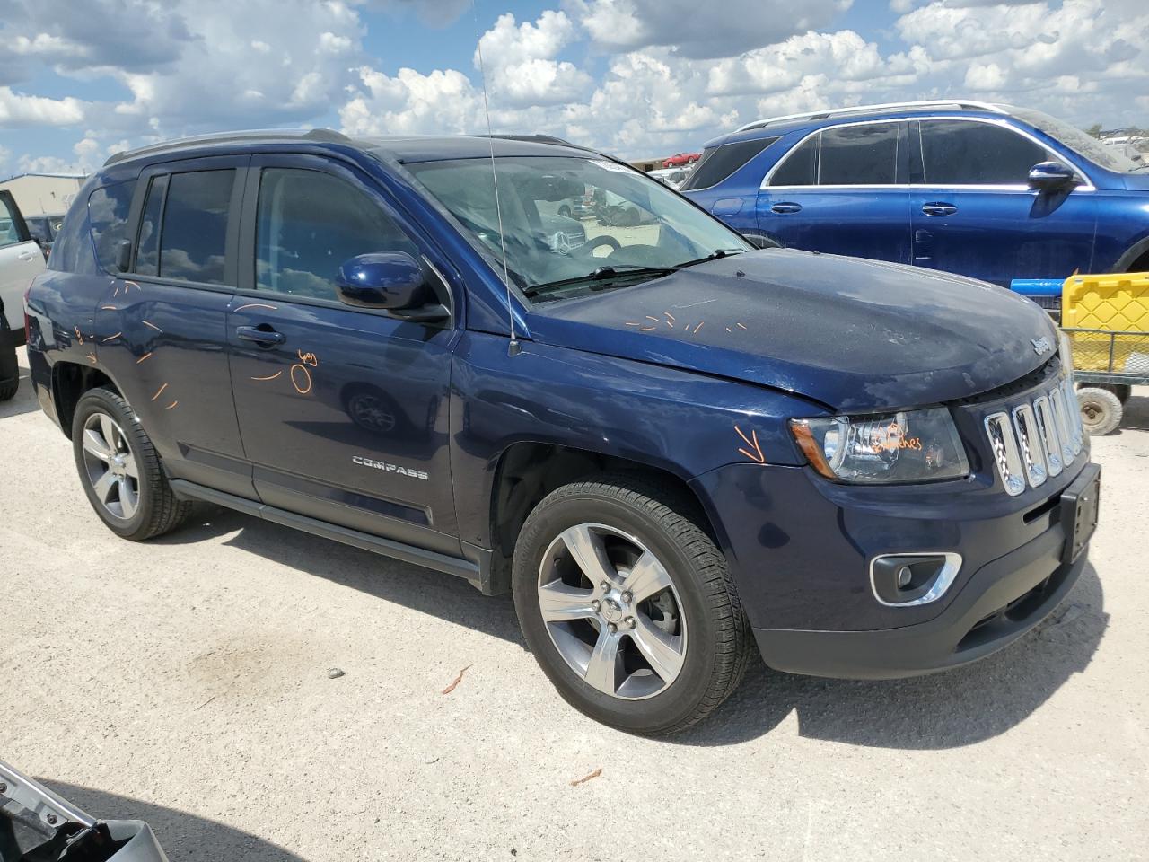 1C4NJDEB3GD557752 2016 Jeep Compass Latitude