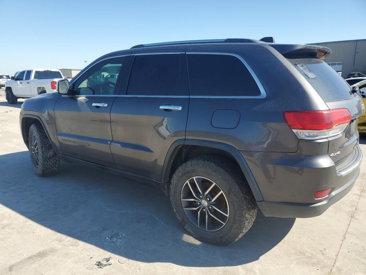 1C4RJFBG6HC621609 2017 JEEP GRAND CHEROKEE - Image 2