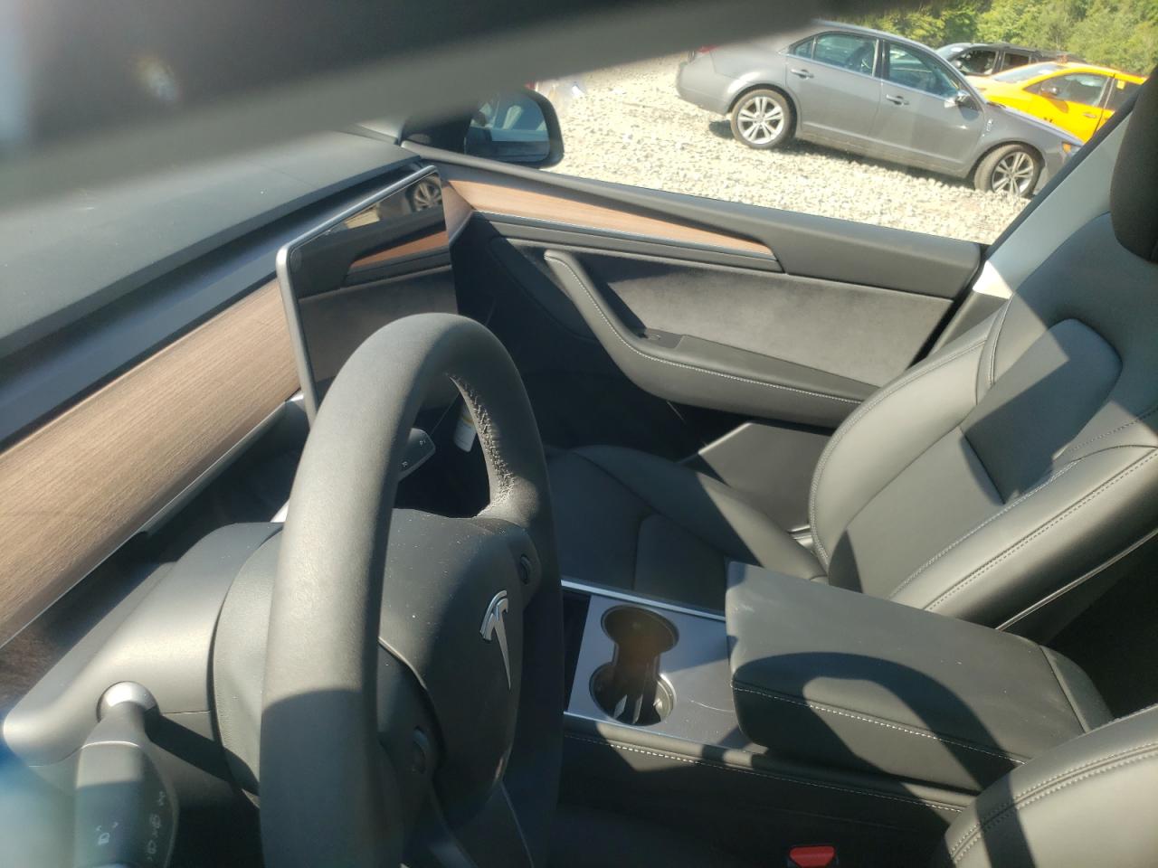 7SAYGDEE1PA144842 2023 Tesla Model Y