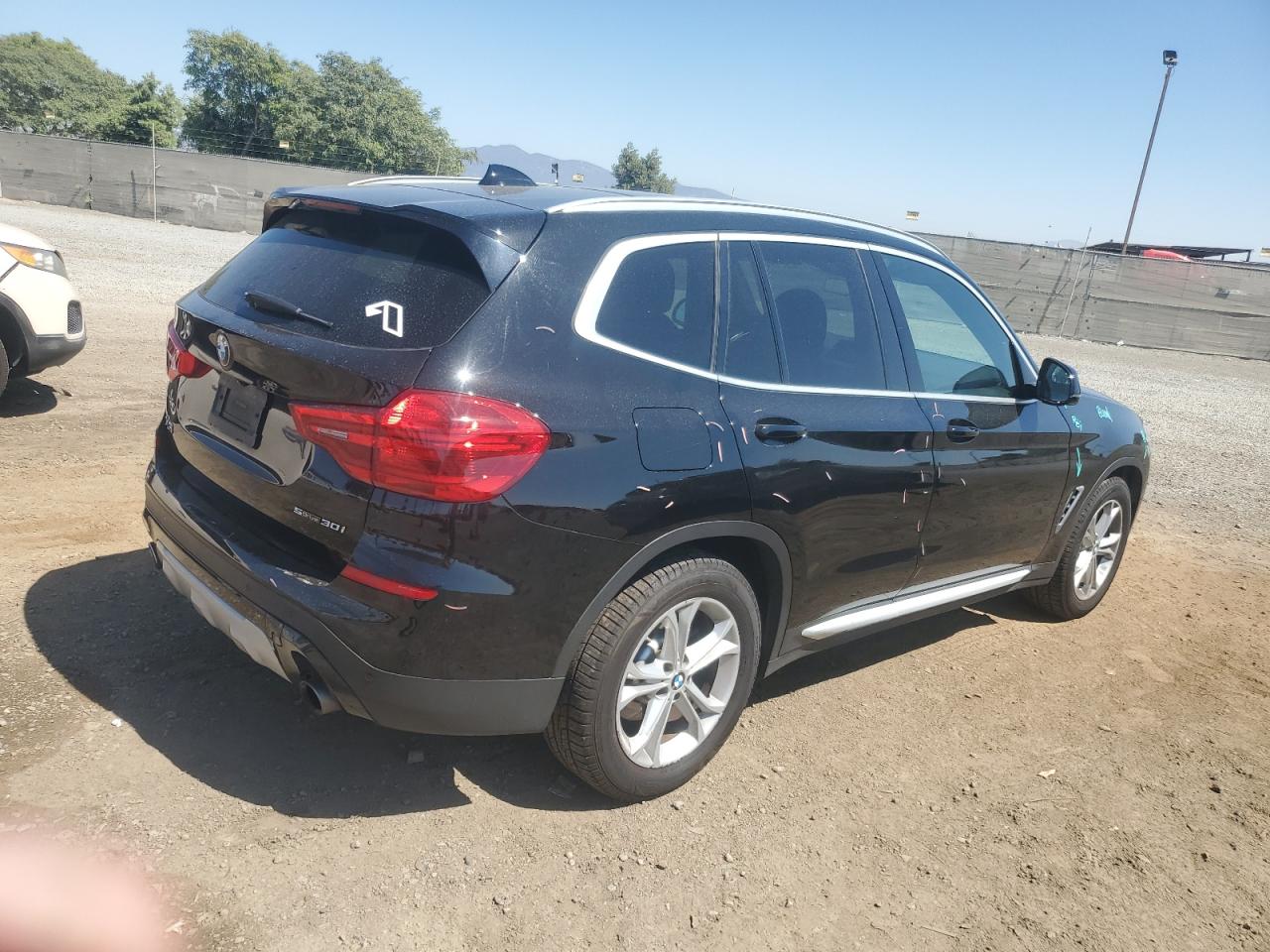 VIN 5UXTR7C53KLR45222 2019 BMW X3 no.3