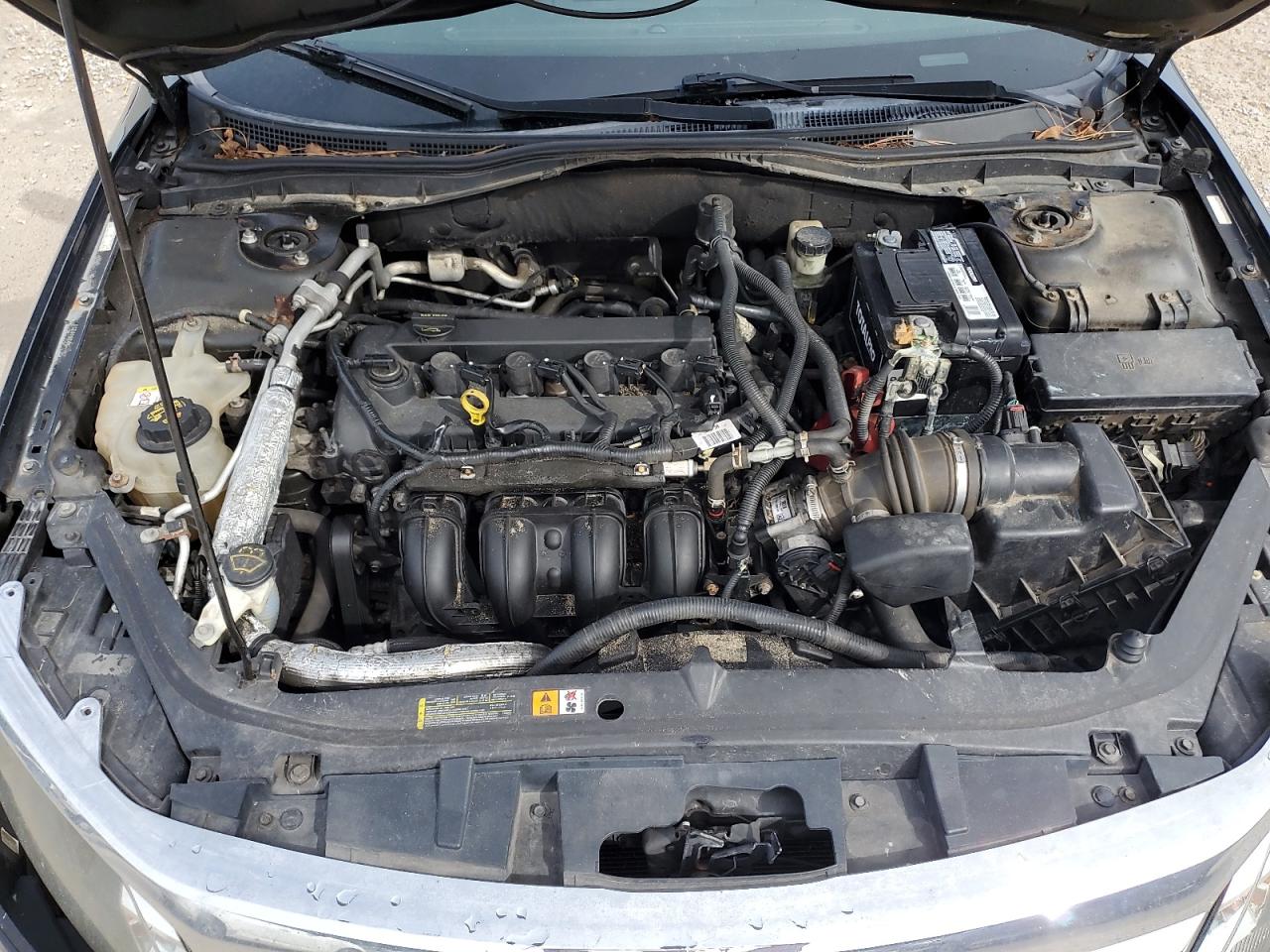 2010 Ford Fusion - Image 11