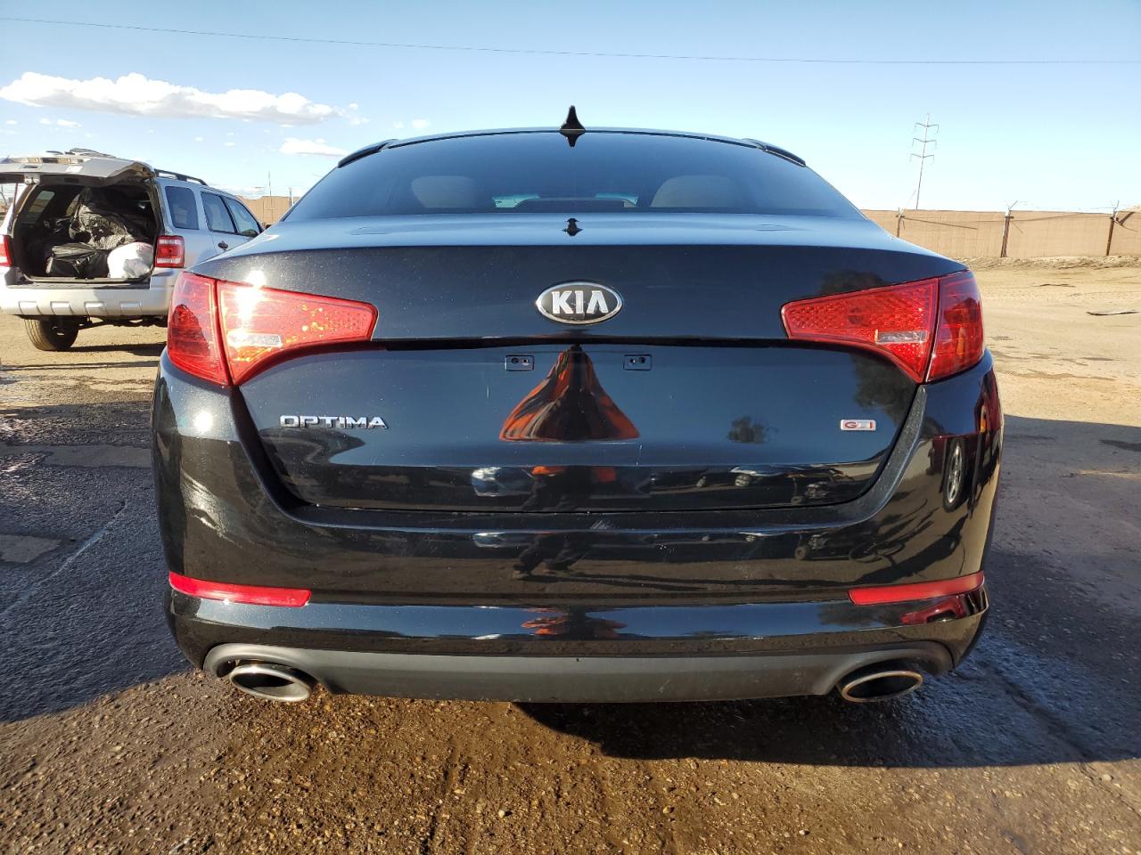 KNAGM4A77D5330679 2013 Kia Optima Lx