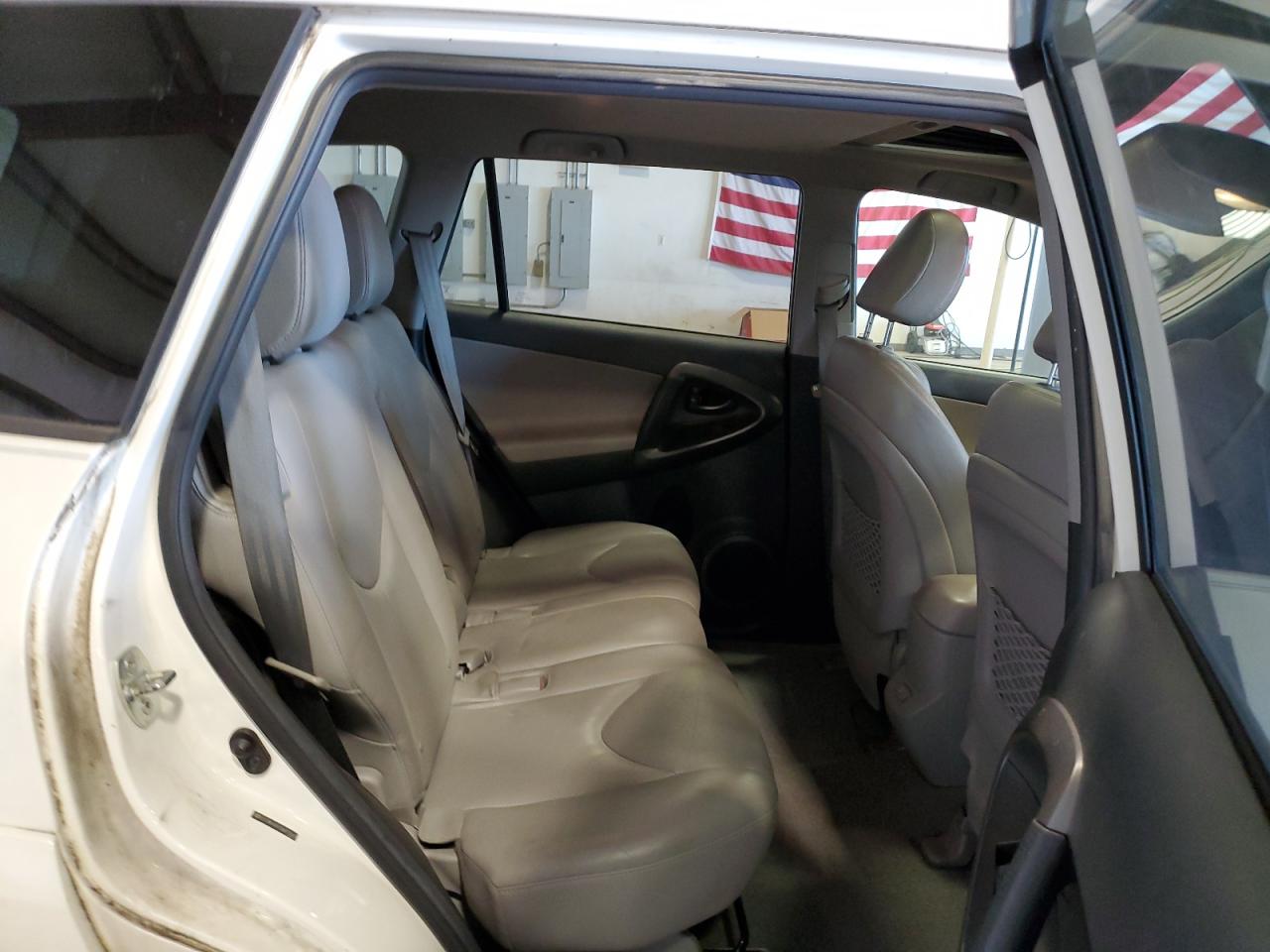 2012 Toyota RAV 4 - Image 11