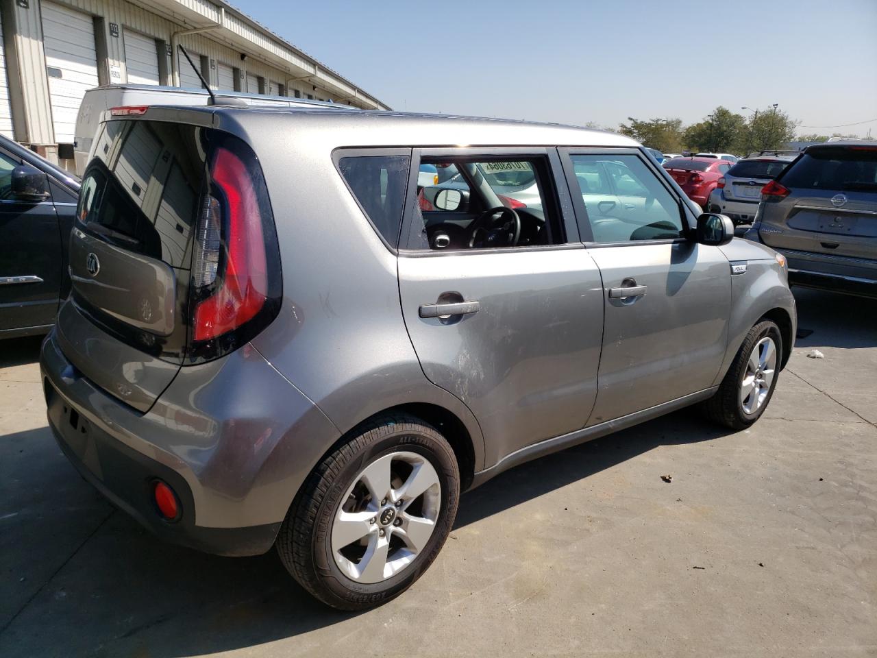 KNDJN2A28J7524779 2018 Kia Soul