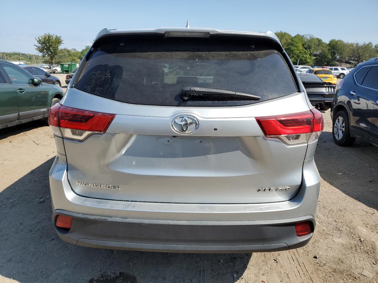 2019 Toyota Highlander Se VIN: 5TDJZRFH6KS619214 Lot: 70373904