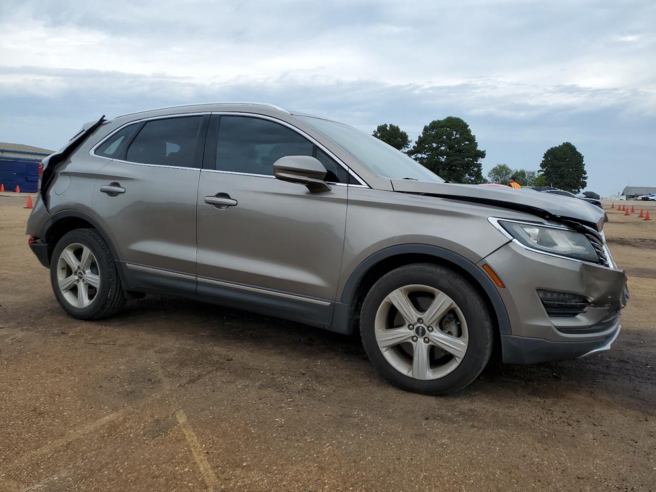 2016 Lincoln Mkc Premiere VIN: 5LMCJ1C96GUJ31164 Lot: 70189654