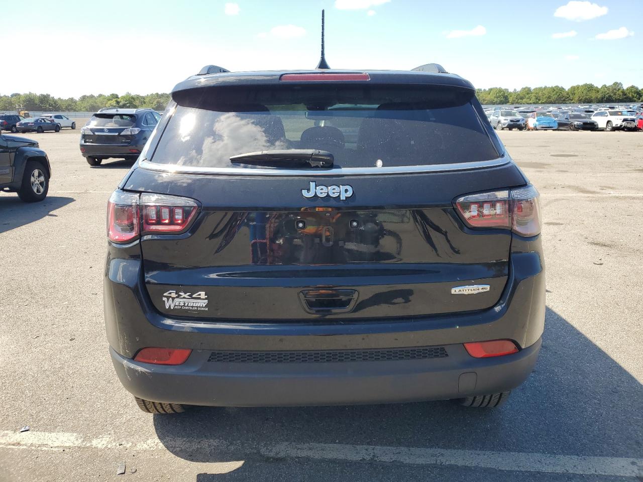 2022 Jeep Compass Latitude Lux VIN: 3C4NJDFB3NT178692 Lot: 70989164