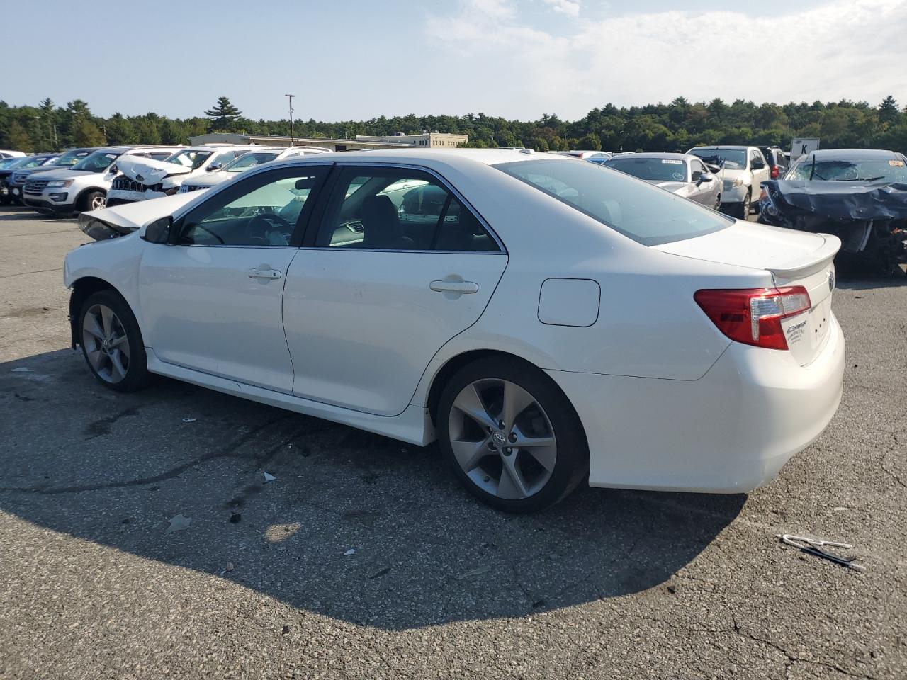 VIN 4T1BF1FK0EU414686 2014 TOYOTA CAMRY no.2