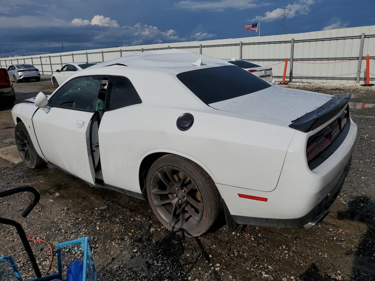 2020 Dodge Challenger - Image 2
