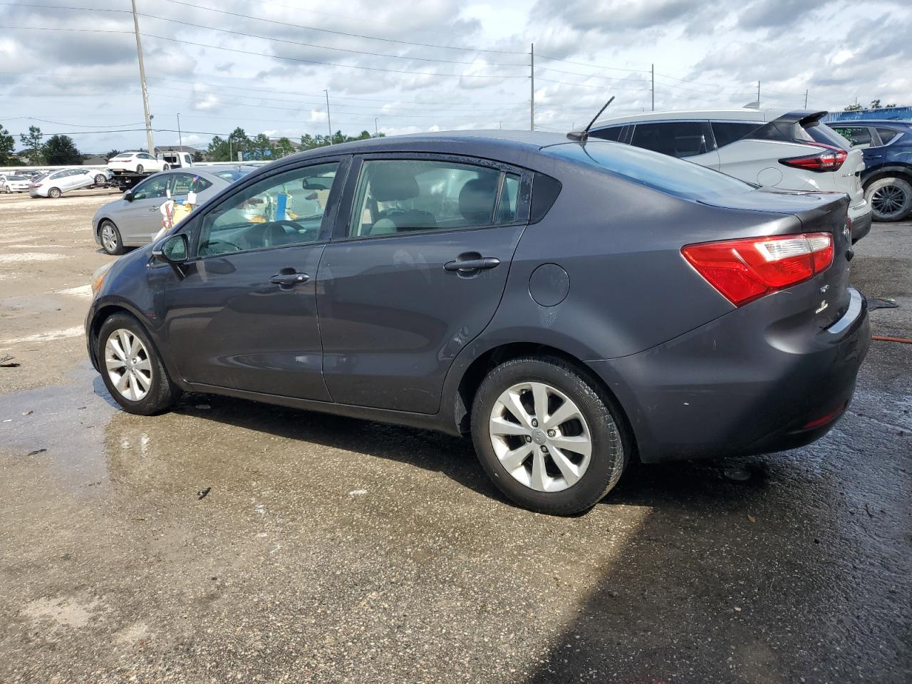2012 Kia Rio - Image 2