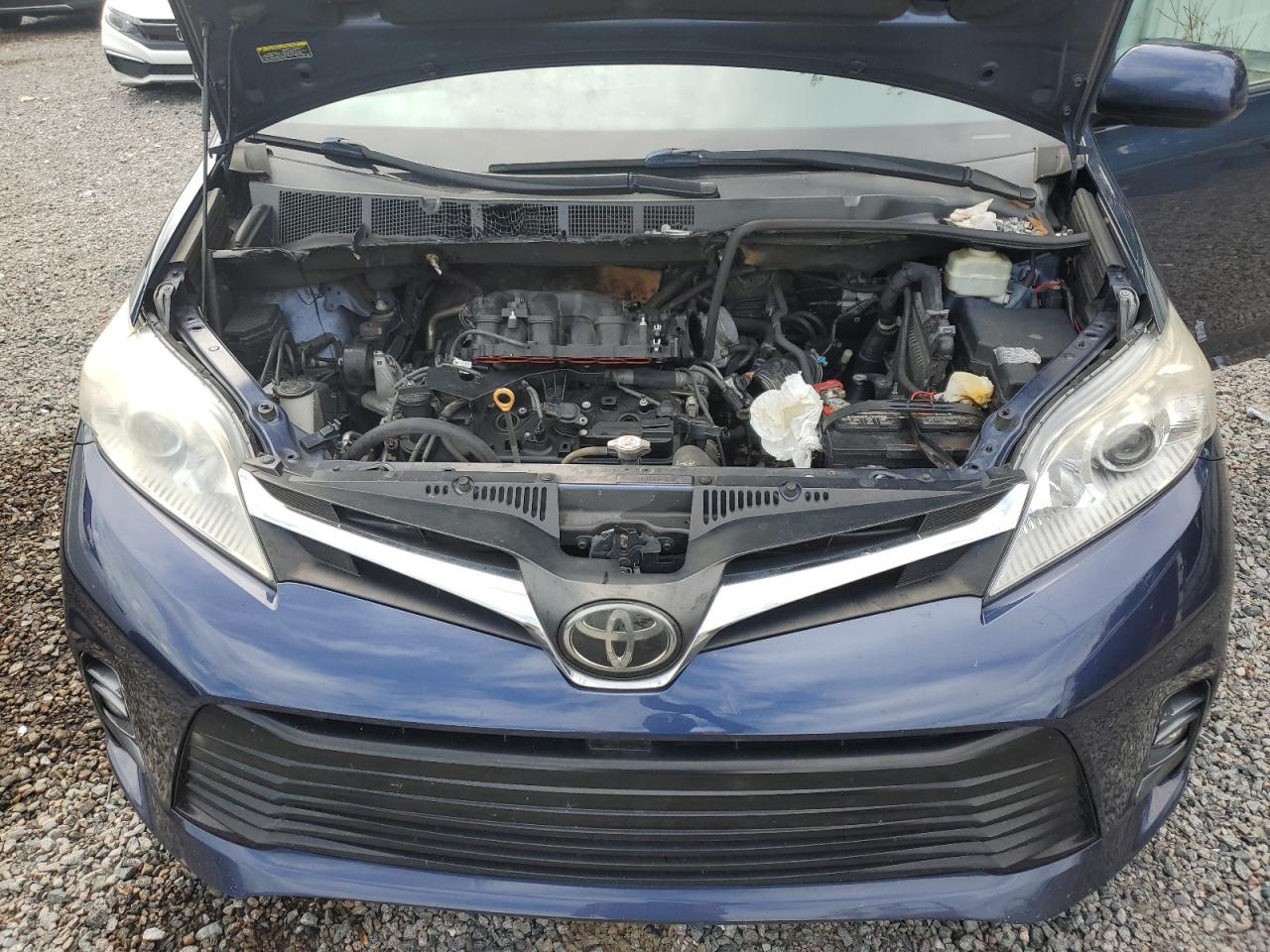 5TDKZ3DC4JS906347 2018 Toyota Sienna Le