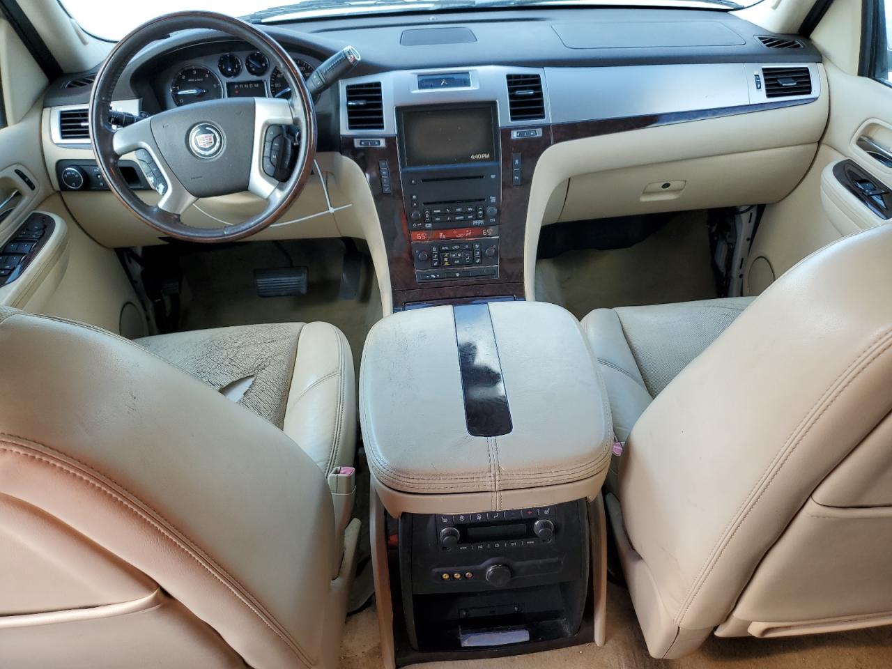 1GYFK63898R273898 2008 Cadillac Escalade Luxury