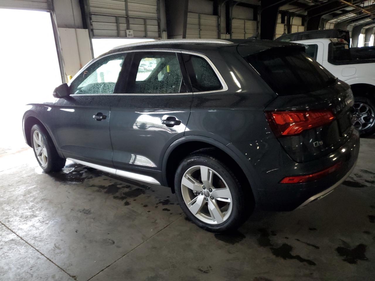 WA1BNAFY4J2091061 2018 Audi Q5 Premium Plus