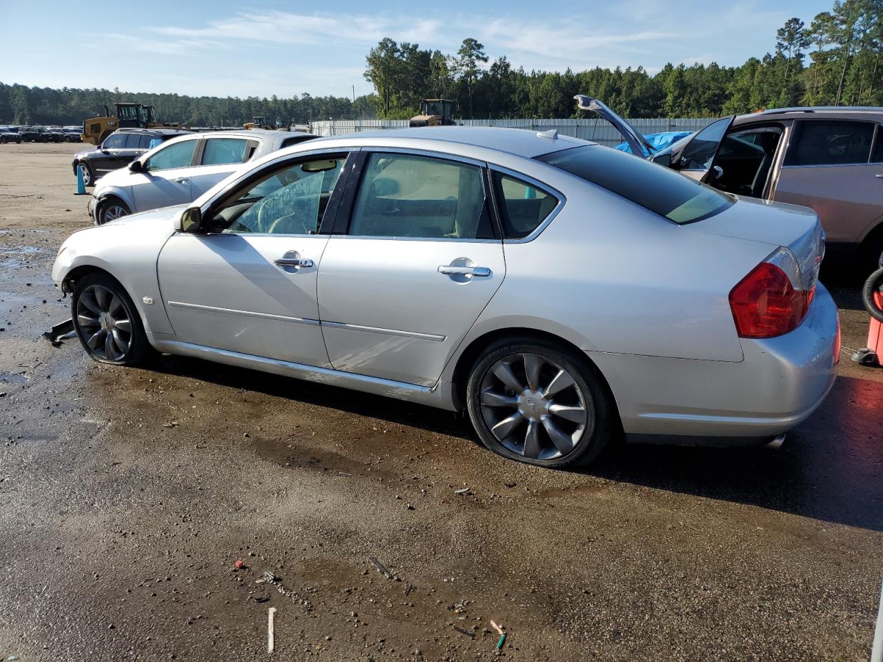 2006 Infiniti M - Image 2
