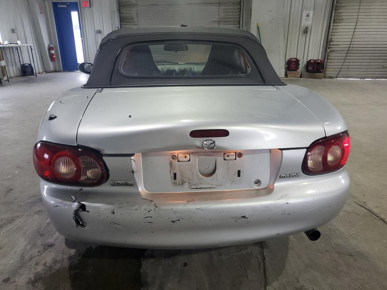 2005 Mazda Mx-5 Miata Base VIN: JM1NB353950413725 Lot: 71882984