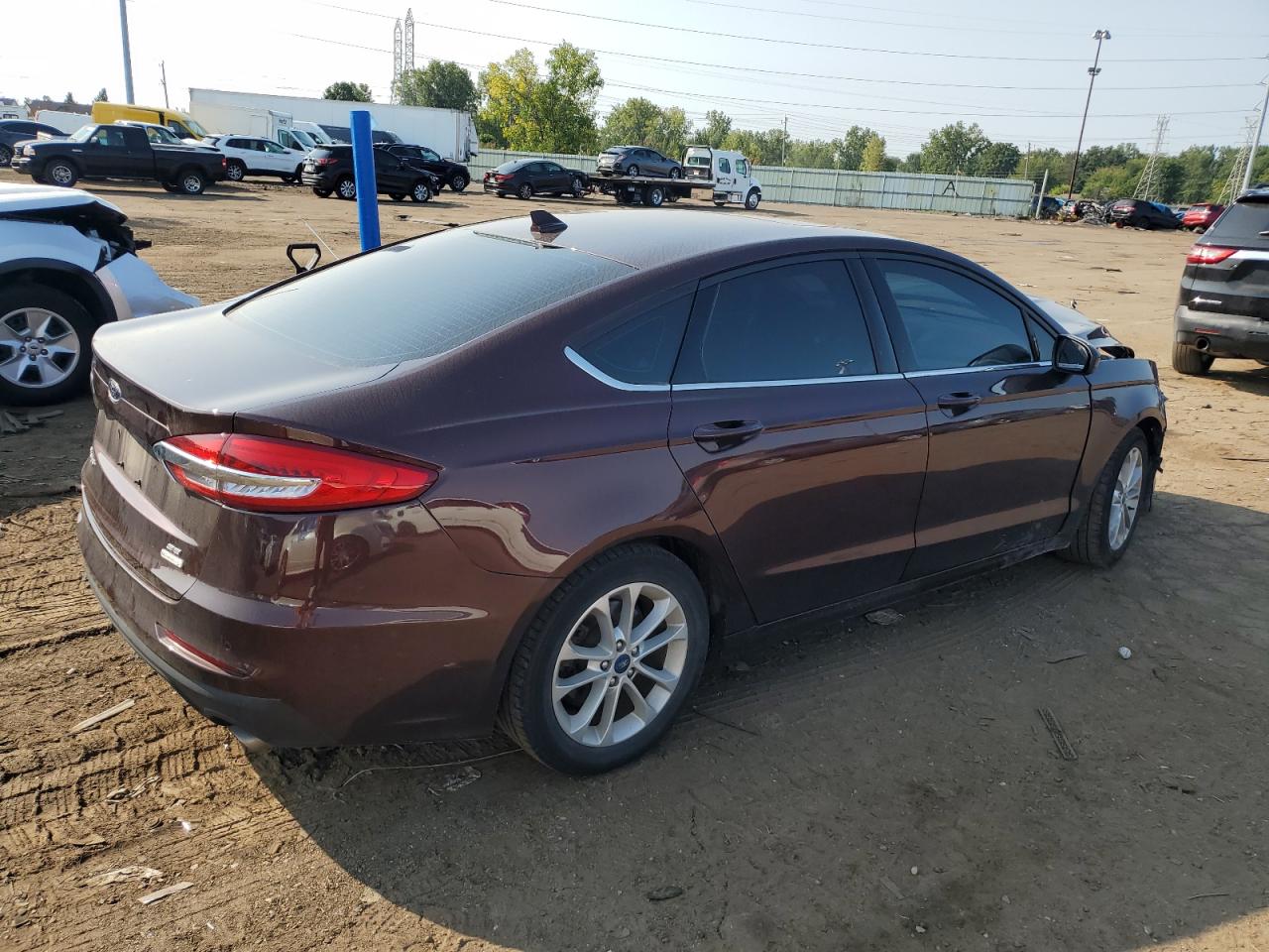 VIN 3FA6P0HDXKR126193 2019 FORD FUSION no.3