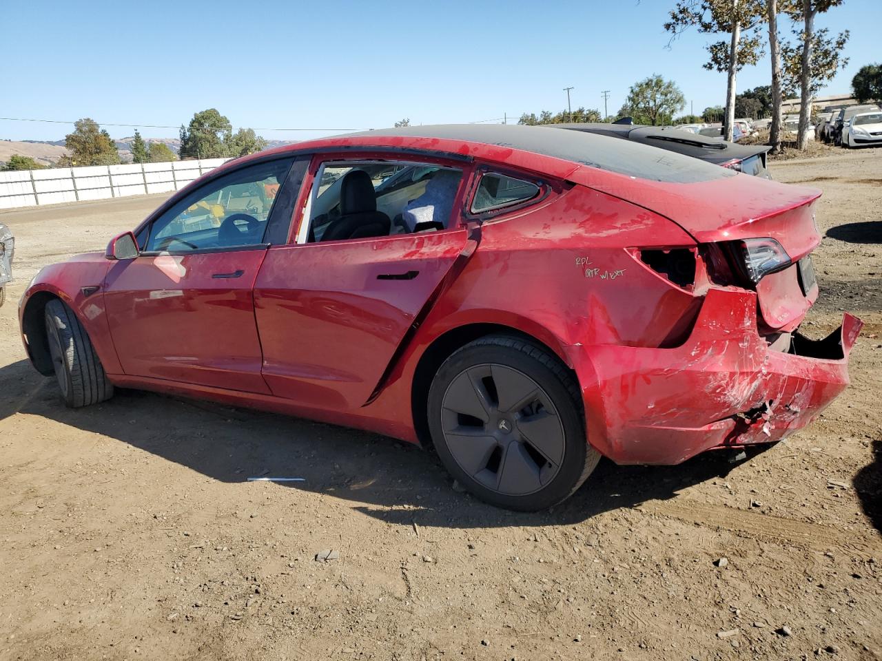 5YJ3E1EA6PF460491 2023 TESLA MODEL 3 - Image 2