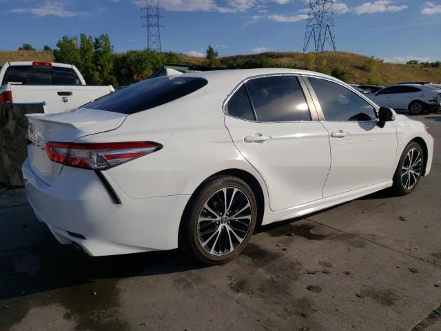  TOYOTA CAMRY 2020 Biały