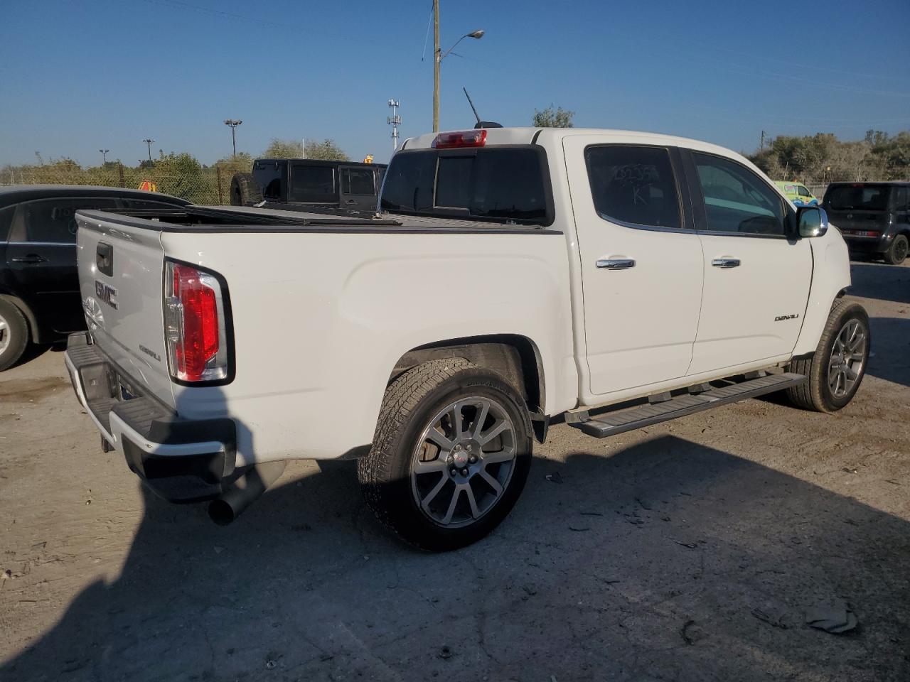 2019 GMC Canyon - Image 3