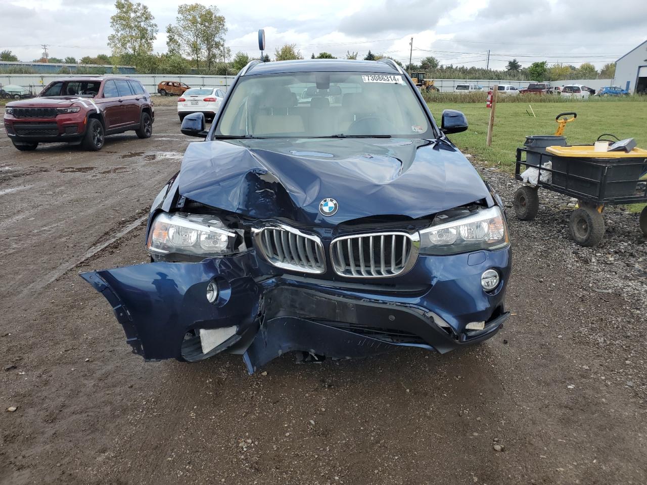 VIN 5UXWX9C58H0T02406 2017 BMW X3 no.5