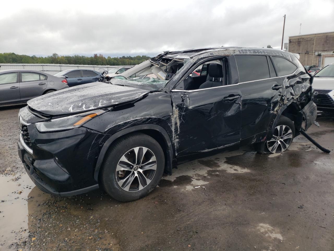 5TDGZRBH6MS554612 2021 TOYOTA HIGHLANDER - Image 1